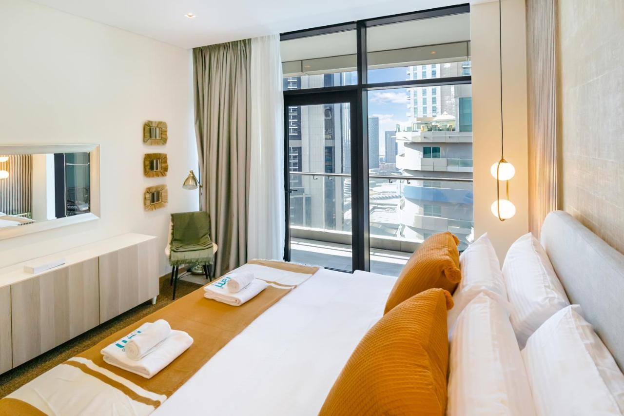 Fam Living - Rp Heights - 3 Mins Walk To Burj Khalifa & Dubai Mall Downtown Dubai Ngoại thất bức ảnh